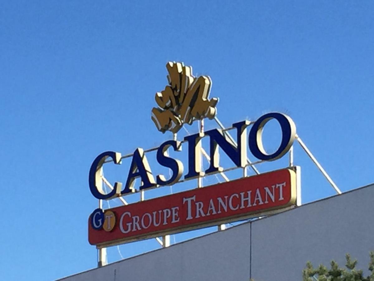 Appartement T2, 7 Jours Minimum, Climatise, 3 Etoiles, 40M2 ,Parking Prive, Mer 300M, Wifi, Piscines, Tres Propre, Ascenseurs, En Etage ル・グロー・デュ・ロワ エクステリア 写真